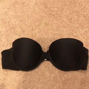 Victoria’s Secret strapless bra